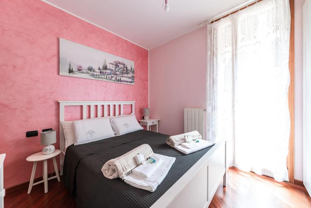 Appartamento Caterina A 5 Minuti Da Milano Fiere E San Siro Con Wifi-Netflix-Free Parking Zewnętrze zdjęcie